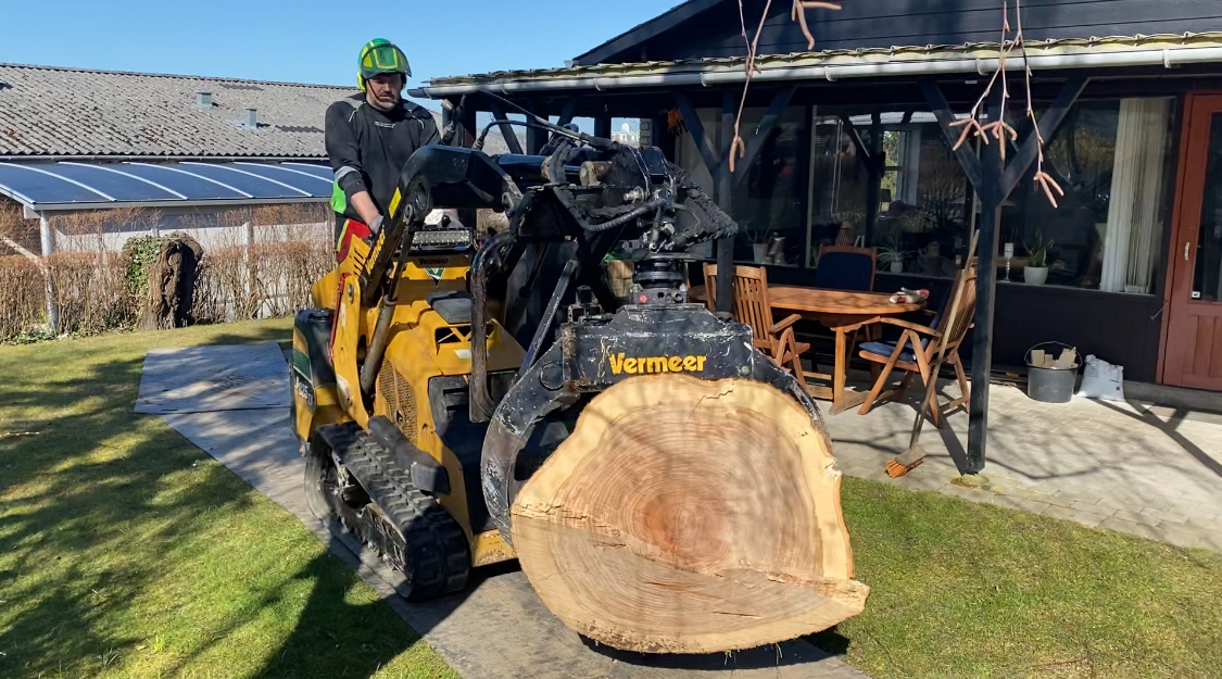 UdkÃ¸rsel fra have